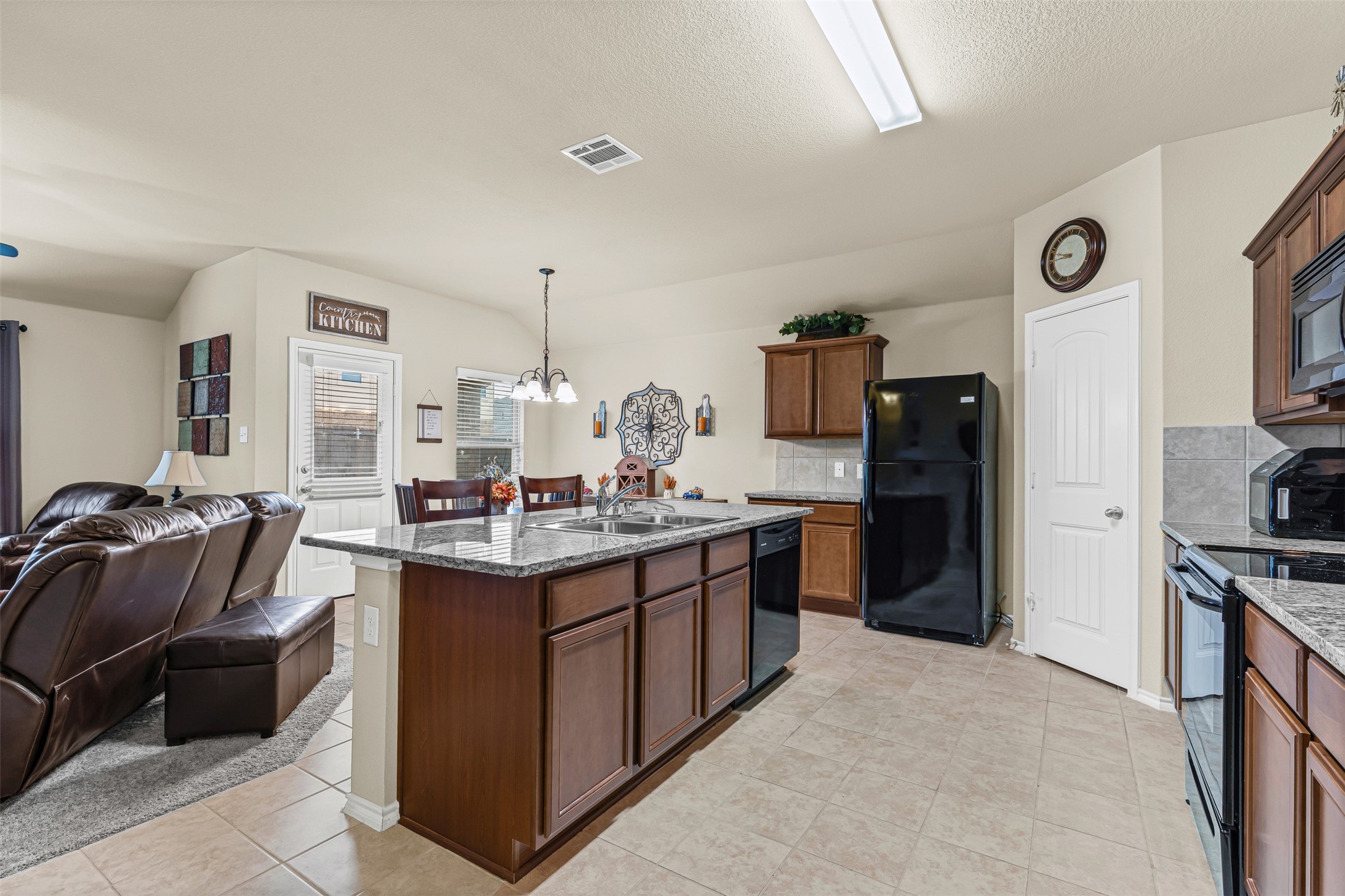 1104 Ruby Court Princeton TX 75407