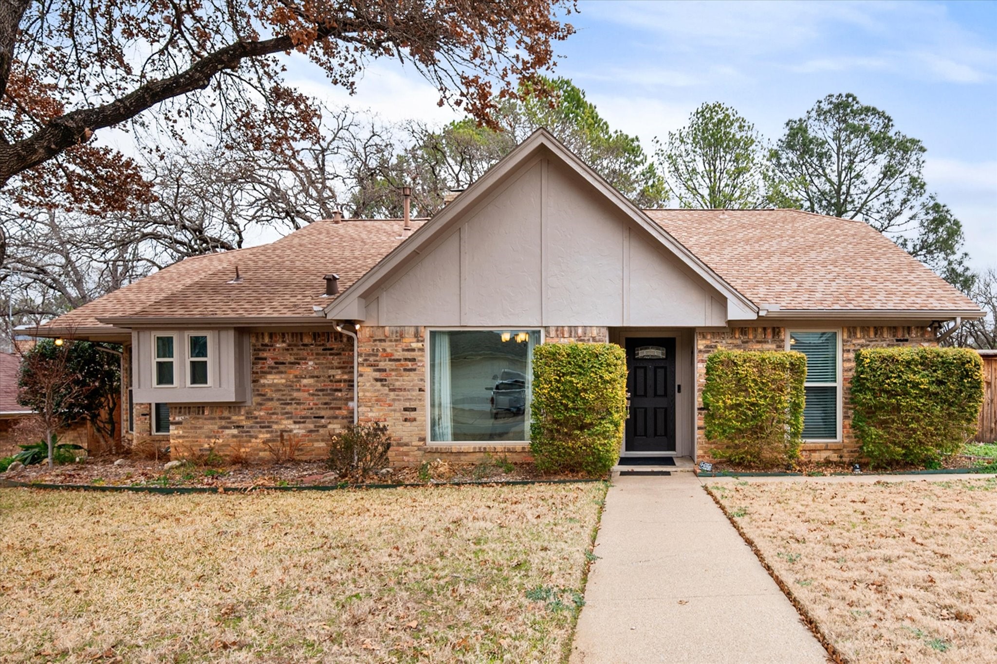 2905 Woodside Drive Arlington TX 76016