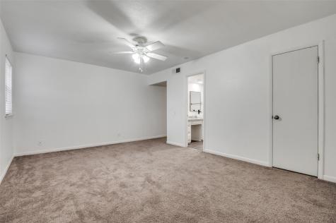 1905 Huntington Drive Grand Prairie TX 75051