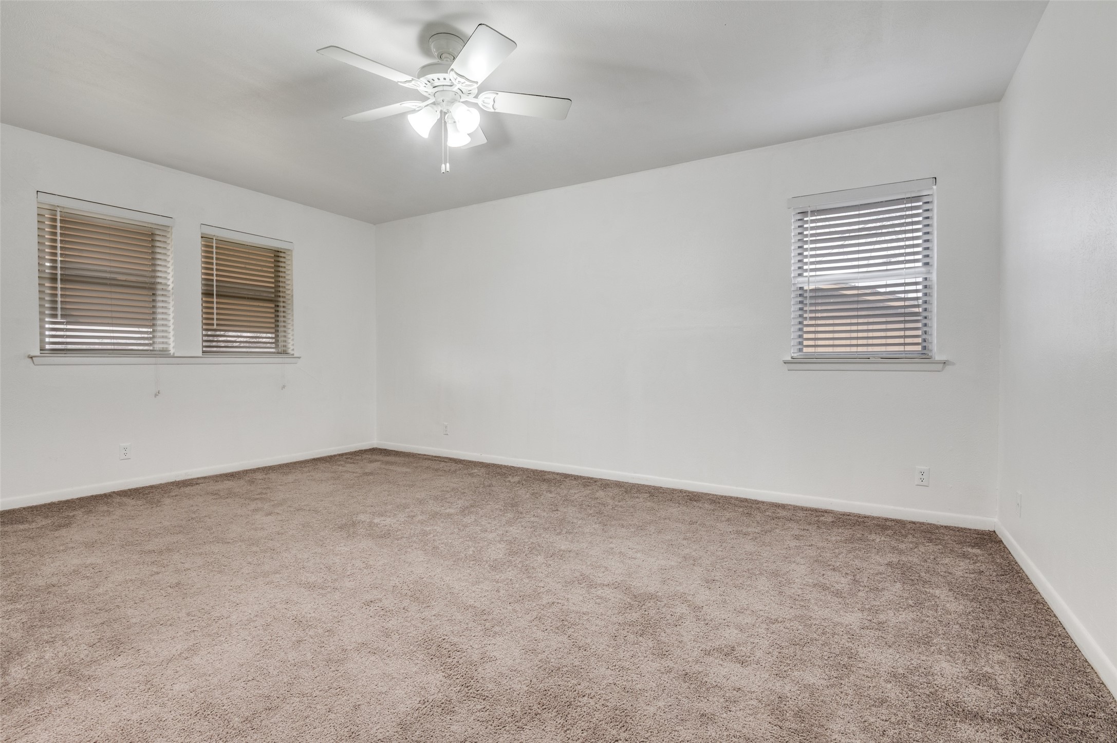 1905 Huntington Drive Grand Prairie TX 75051