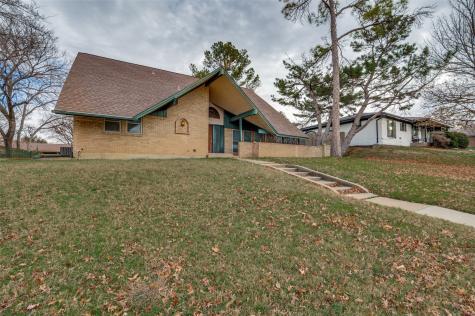 1905 Huntington Drive Grand Prairie TX 75051