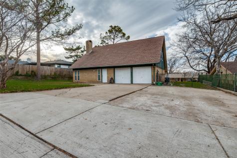 1905 Huntington Drive Grand Prairie TX 75051