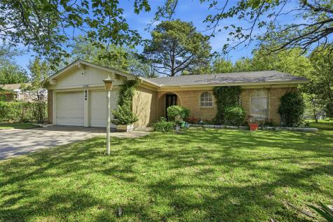 624 NW Barbara Lane Burleson TX 76028