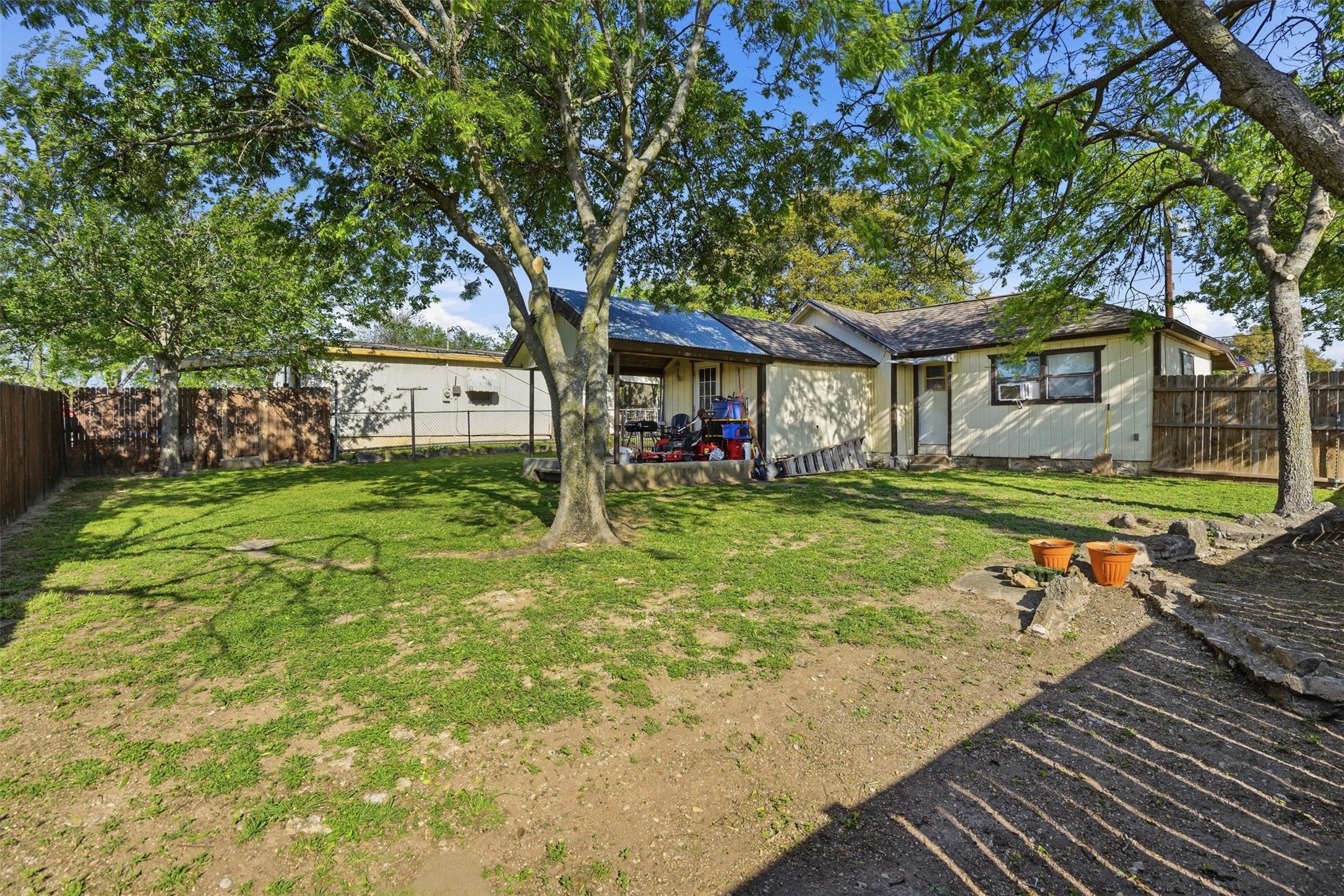 718 Narrow Street Weatherford TX 76086