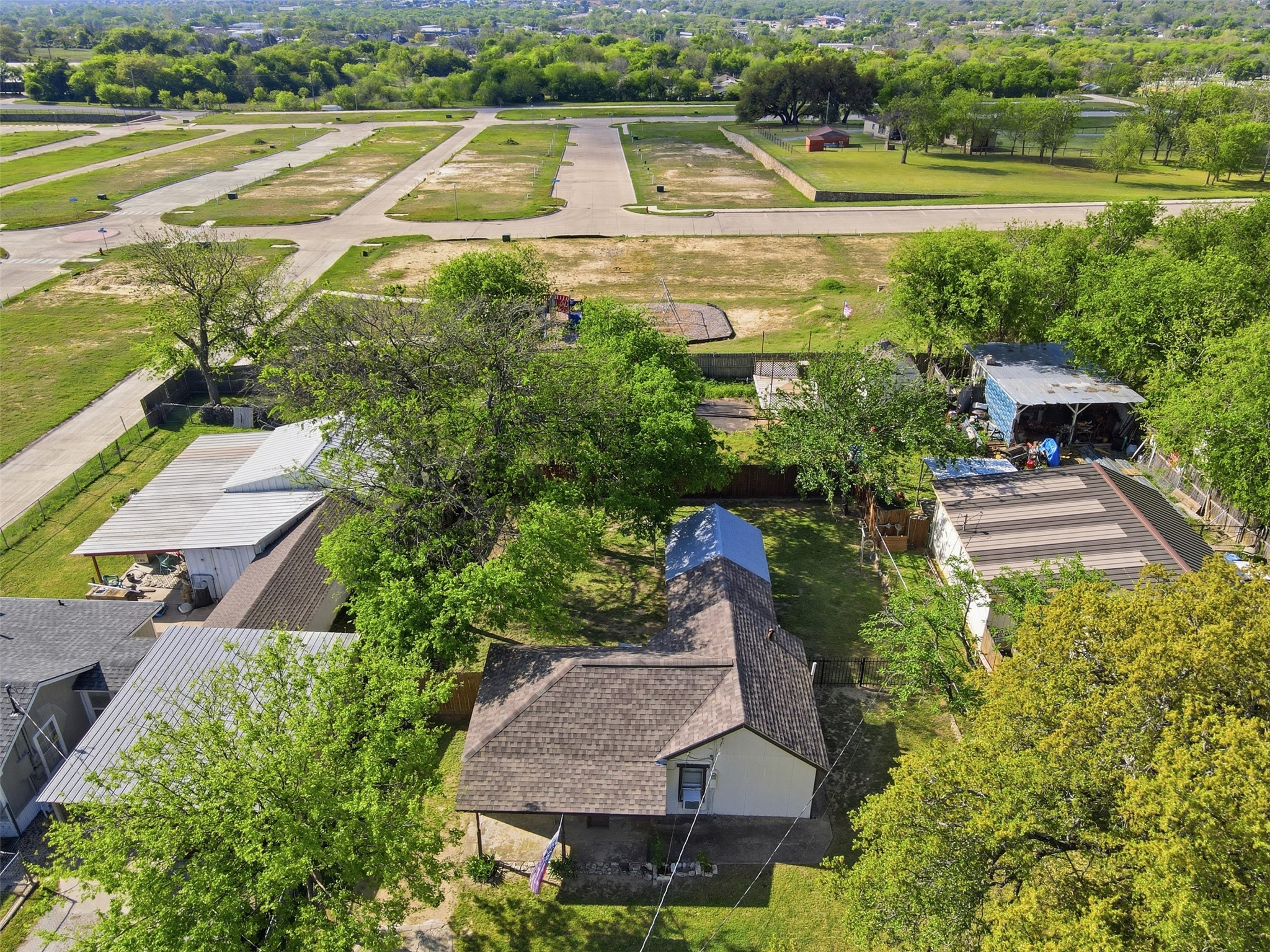 718 Narrow Street Weatherford TX 76086