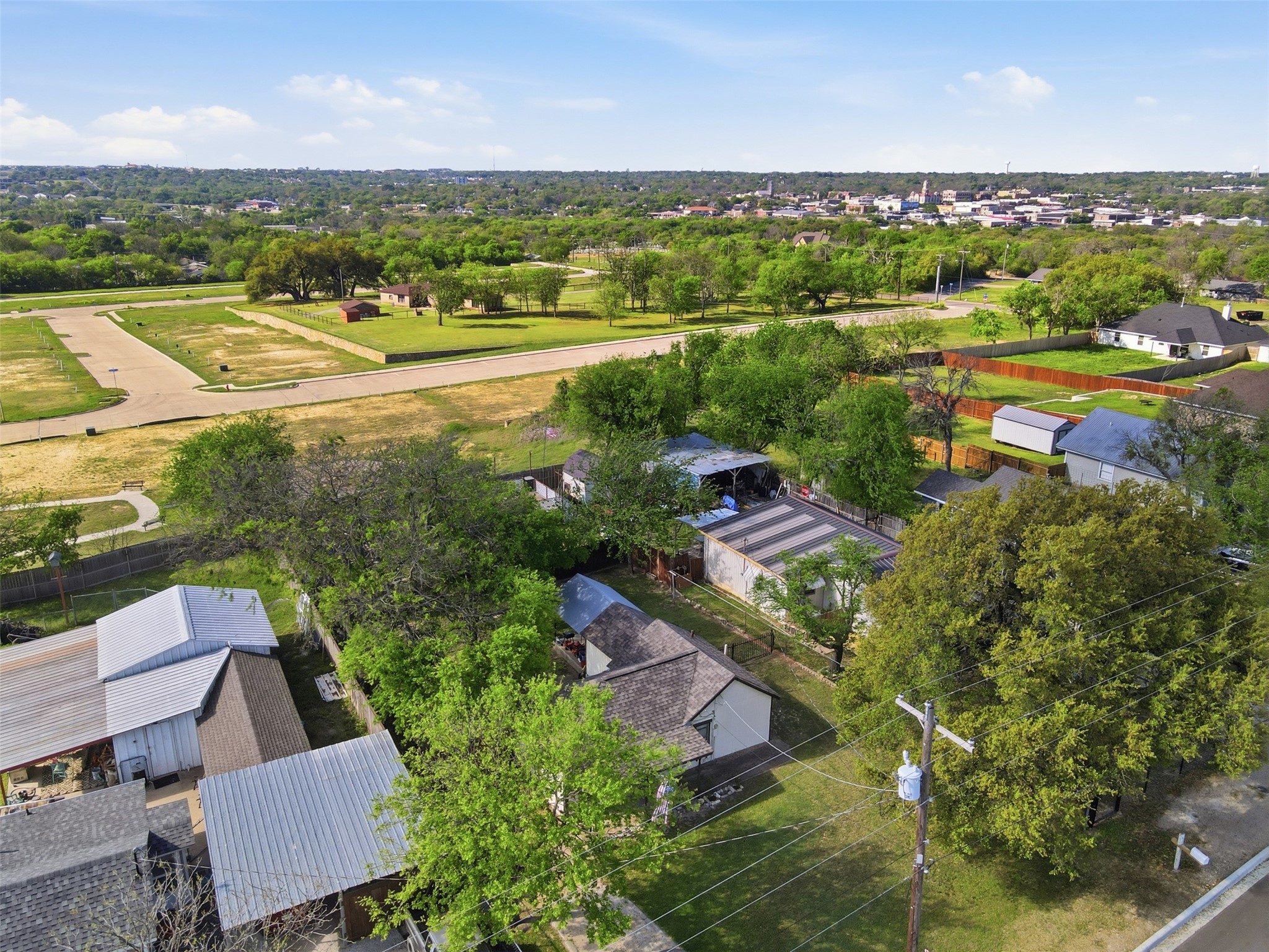 718 Narrow Street Weatherford TX 76086