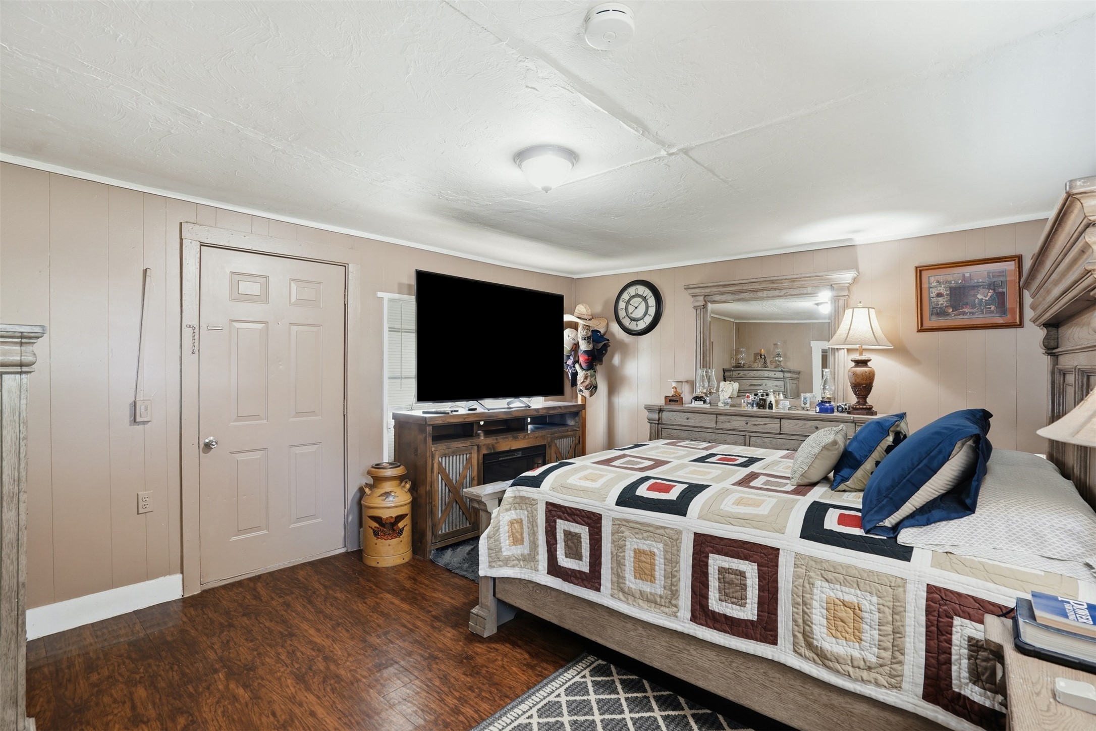 718 Narrow Street Weatherford TX 76086
