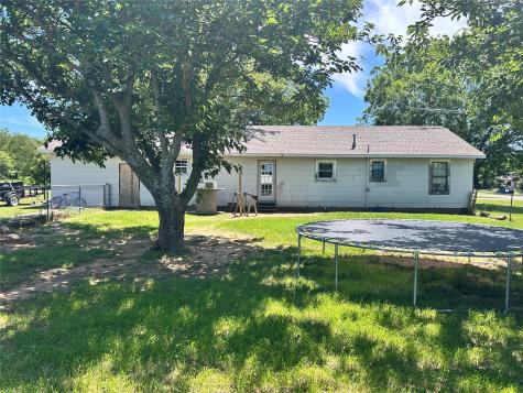 1305 Oak Megargel TX 76370