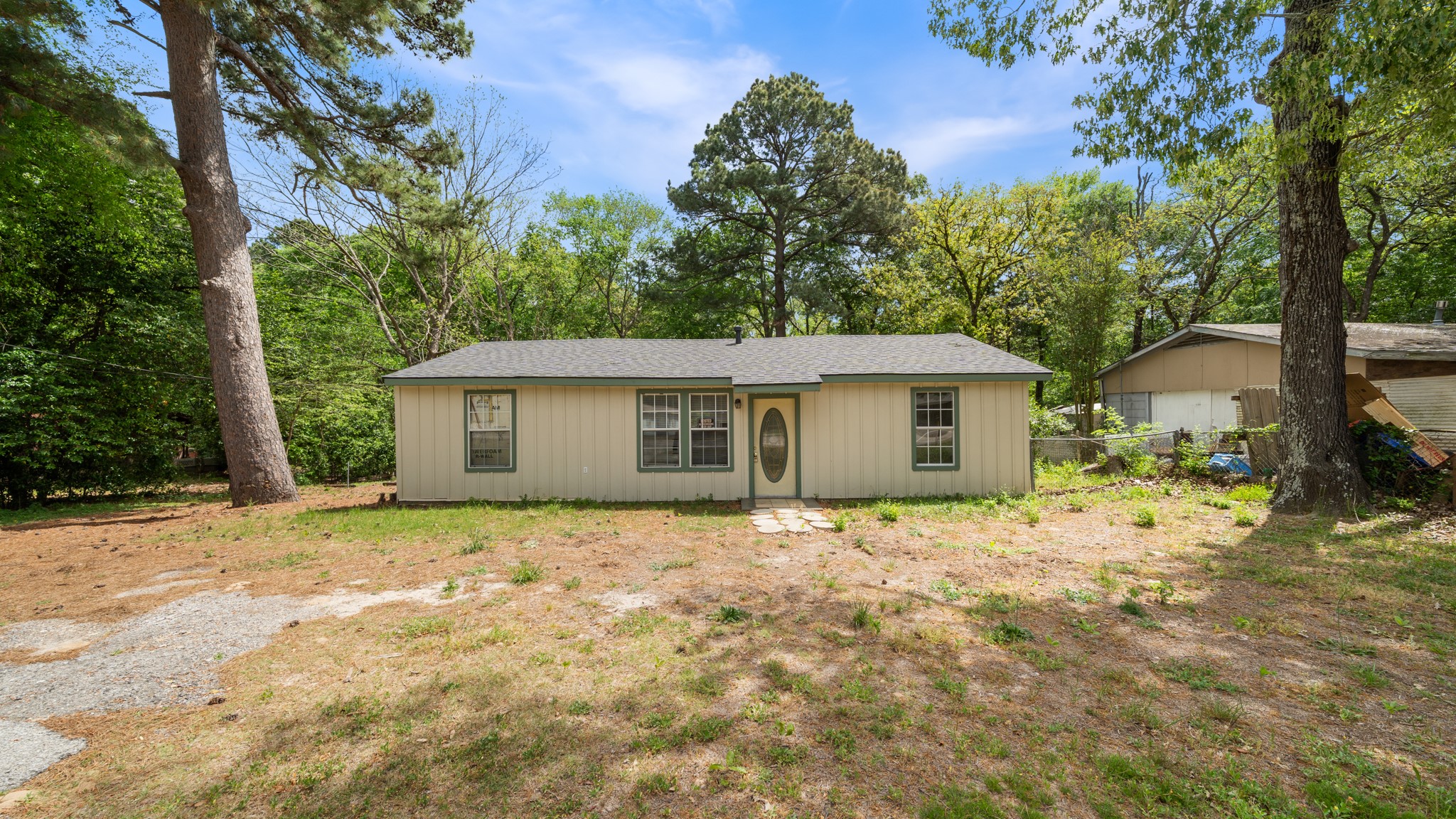901 W Cayuga Drive Athens TX 75751