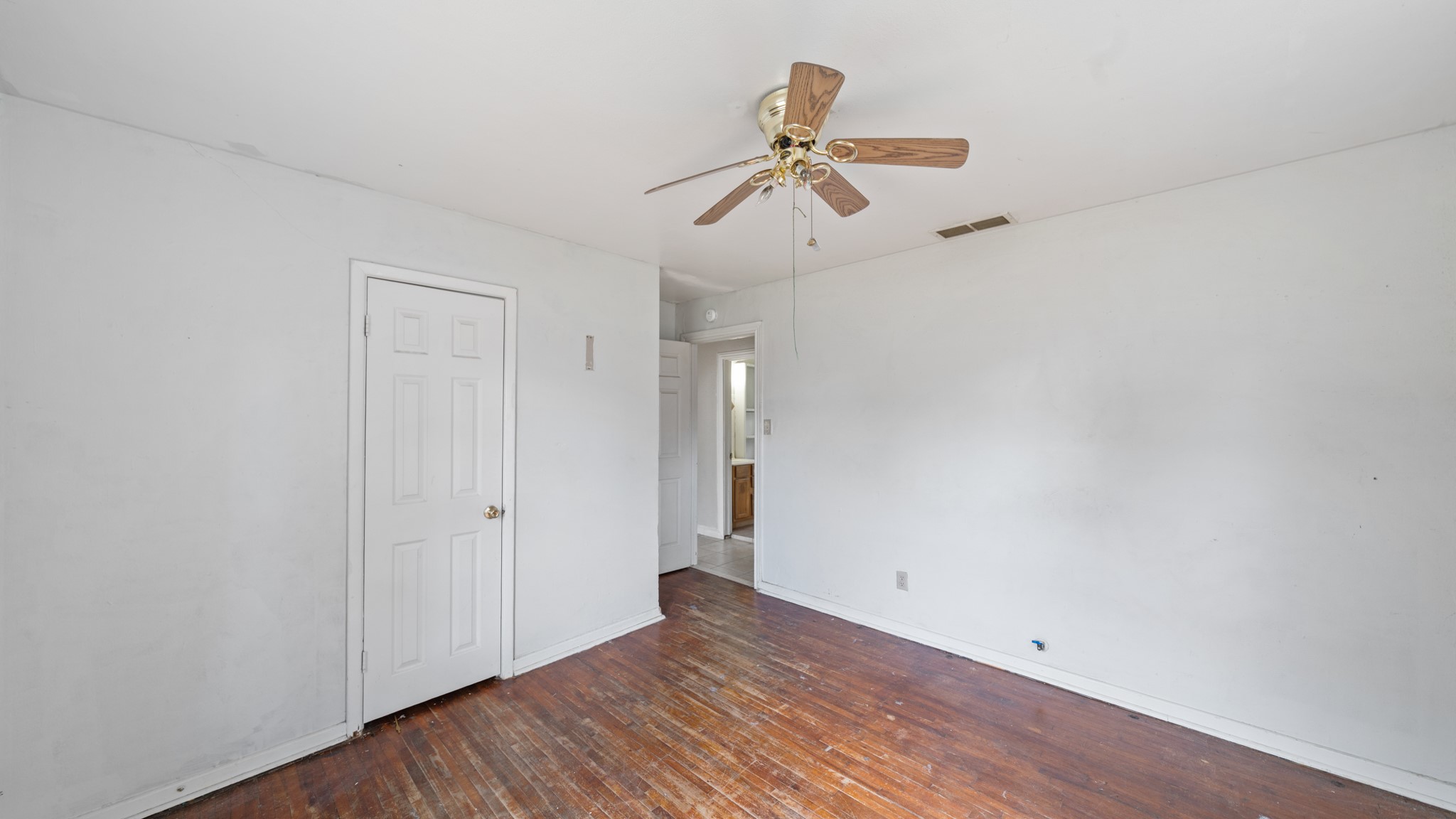 901 W Cayuga Drive Athens TX 75751