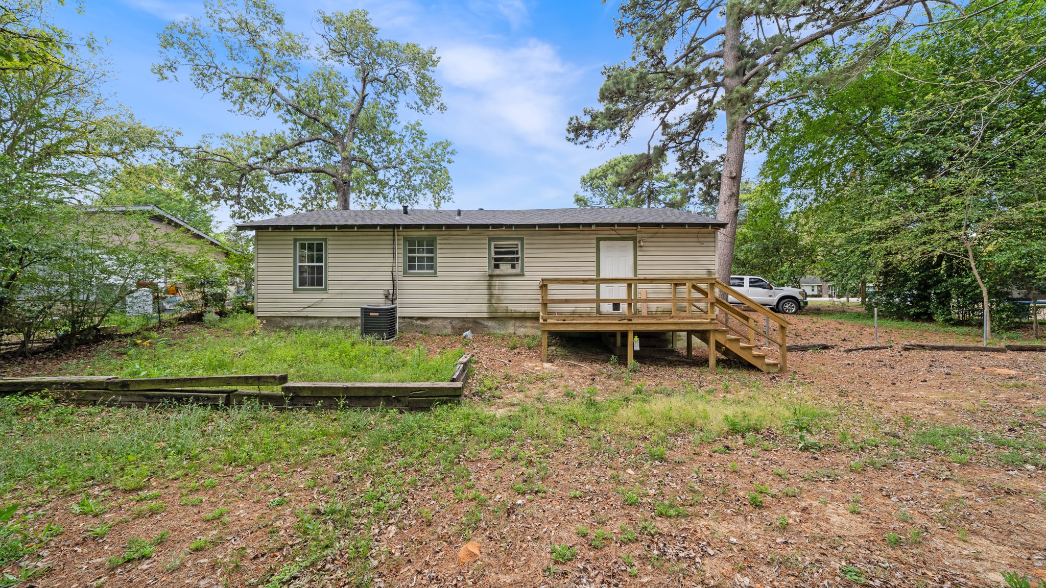 901 W Cayuga Drive Athens TX 75751