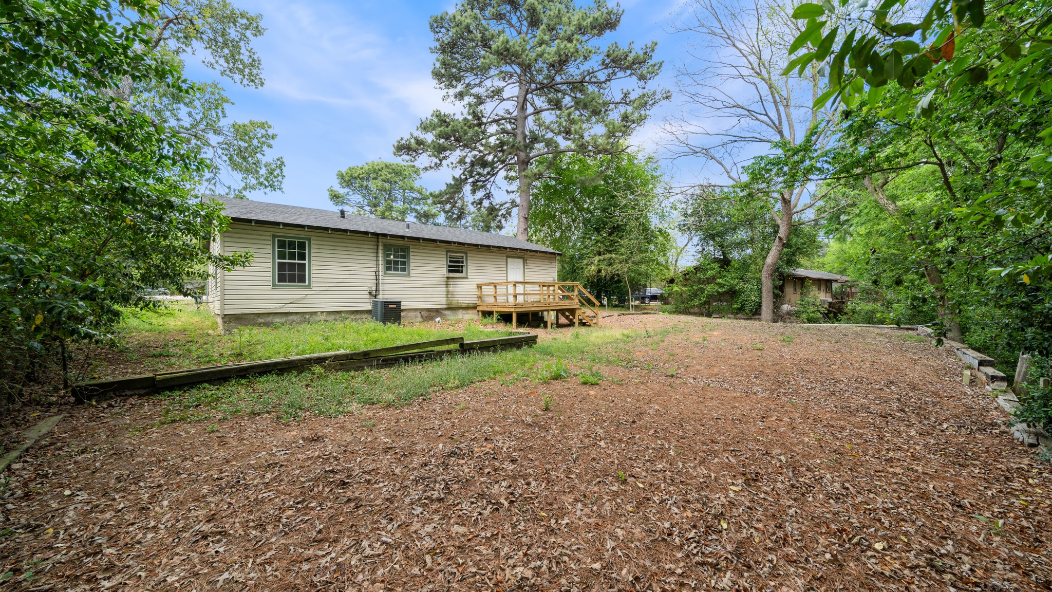 901 W Cayuga Drive Athens TX 75751