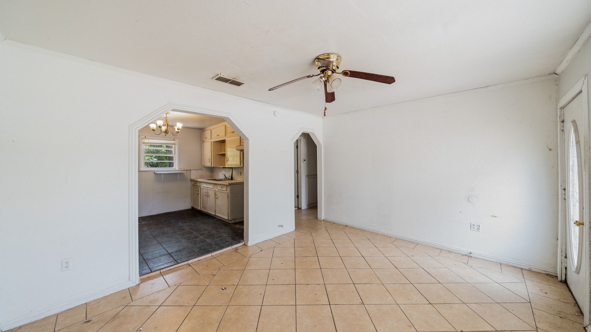 901 W Cayuga Drive Athens TX 75751