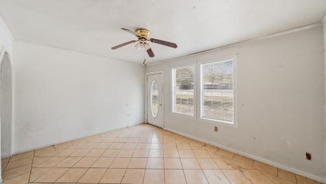 901 W Cayuga Drive Athens TX 75751