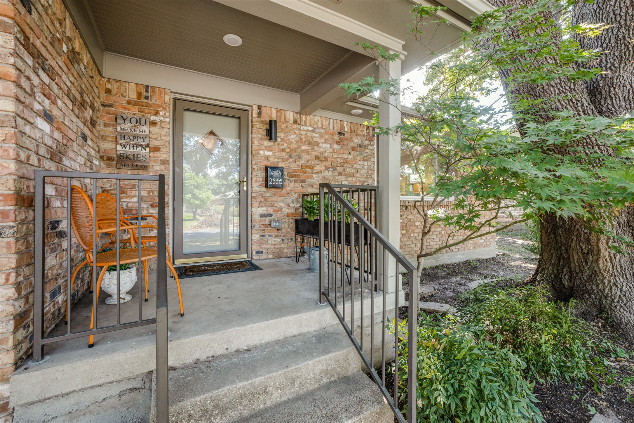2536 Greenport Drive Dallas TX 75228