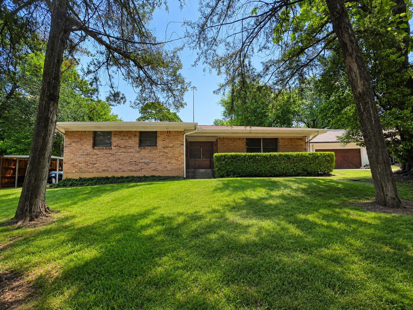 4708 Dove Creek Way Dallas TX 75232