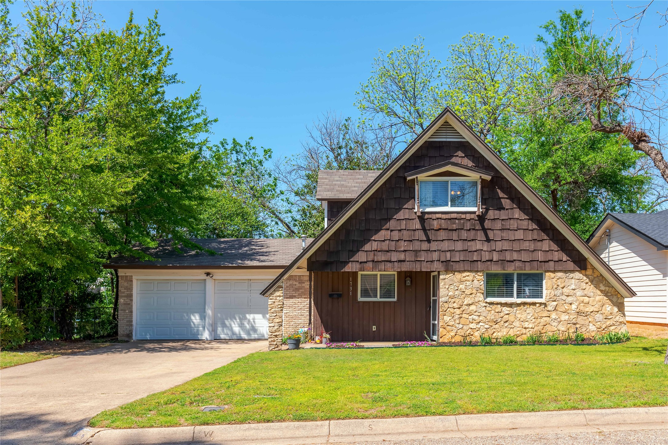 1731 Foster Drive Arlington TX 76012