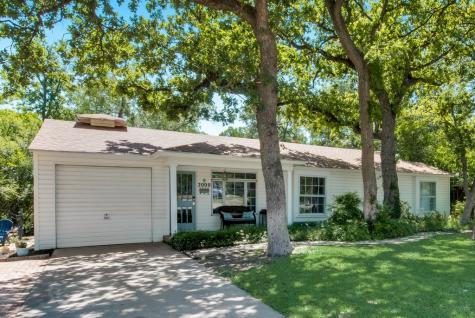 2000 Bluebird Avenue Fort Worth TX 76111