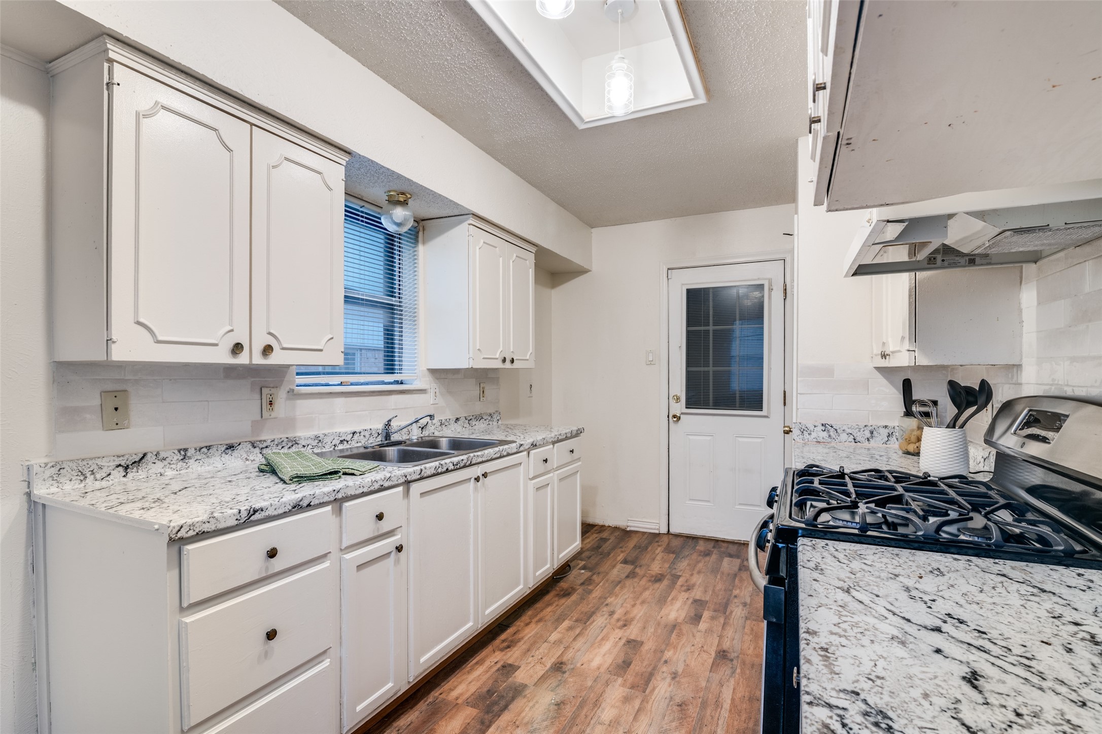 4706 Concord Garland TX 75042