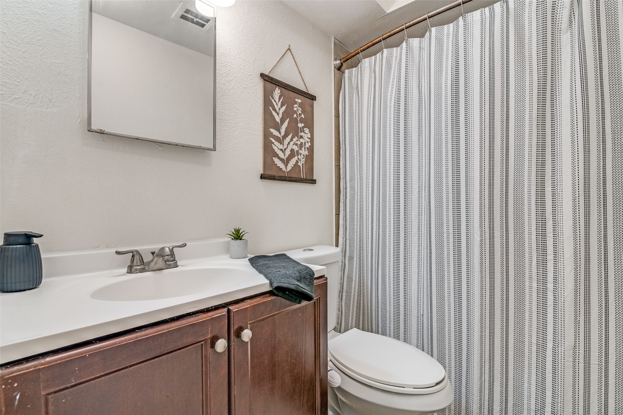 4706 Concord Garland TX 75042