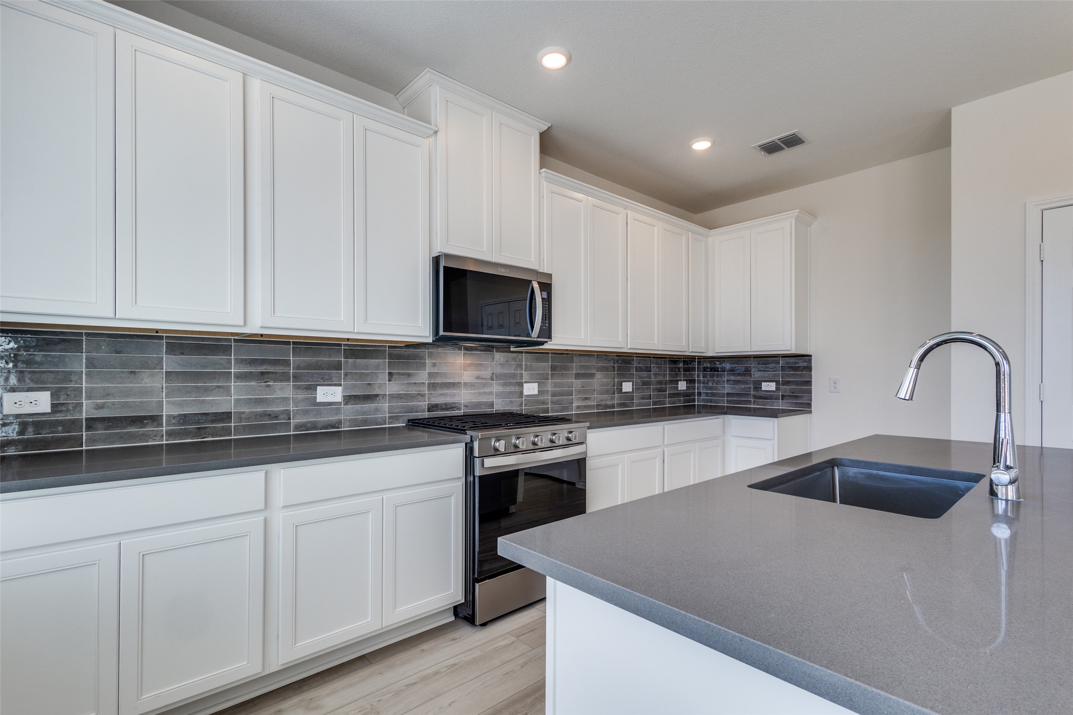 2717 Goldfinch Drive Denton TX 76205