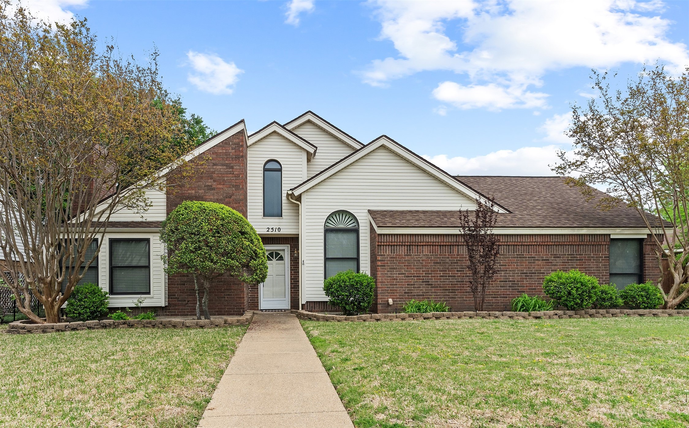 2510 Diamond Oaks Drive Garland TX 75044