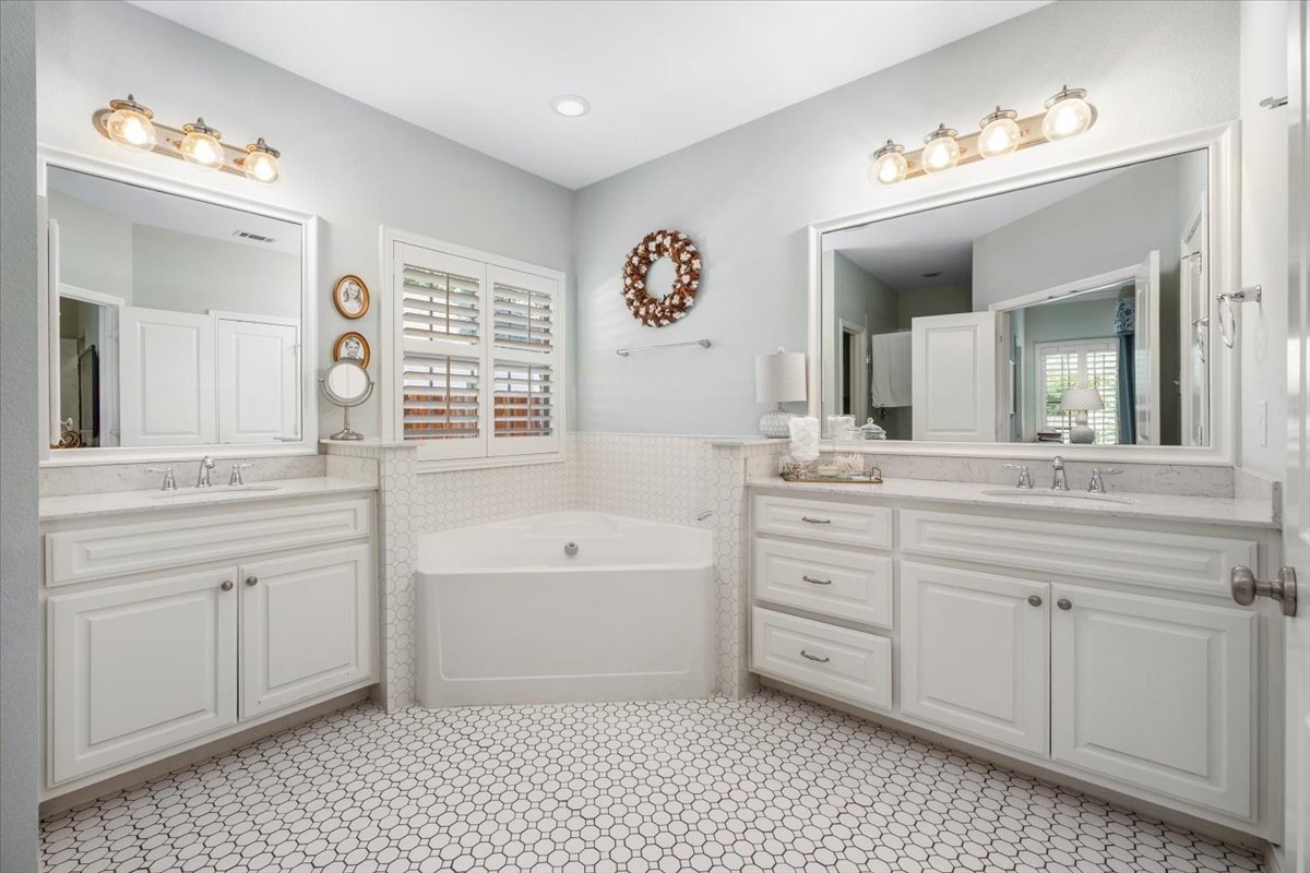 708 Northwood Road Fort Worth TX 76107