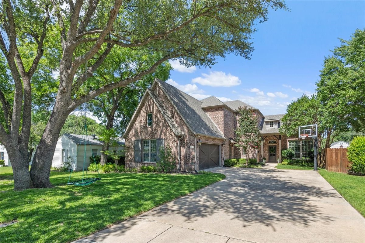 708 Northwood Road Fort Worth TX 76107