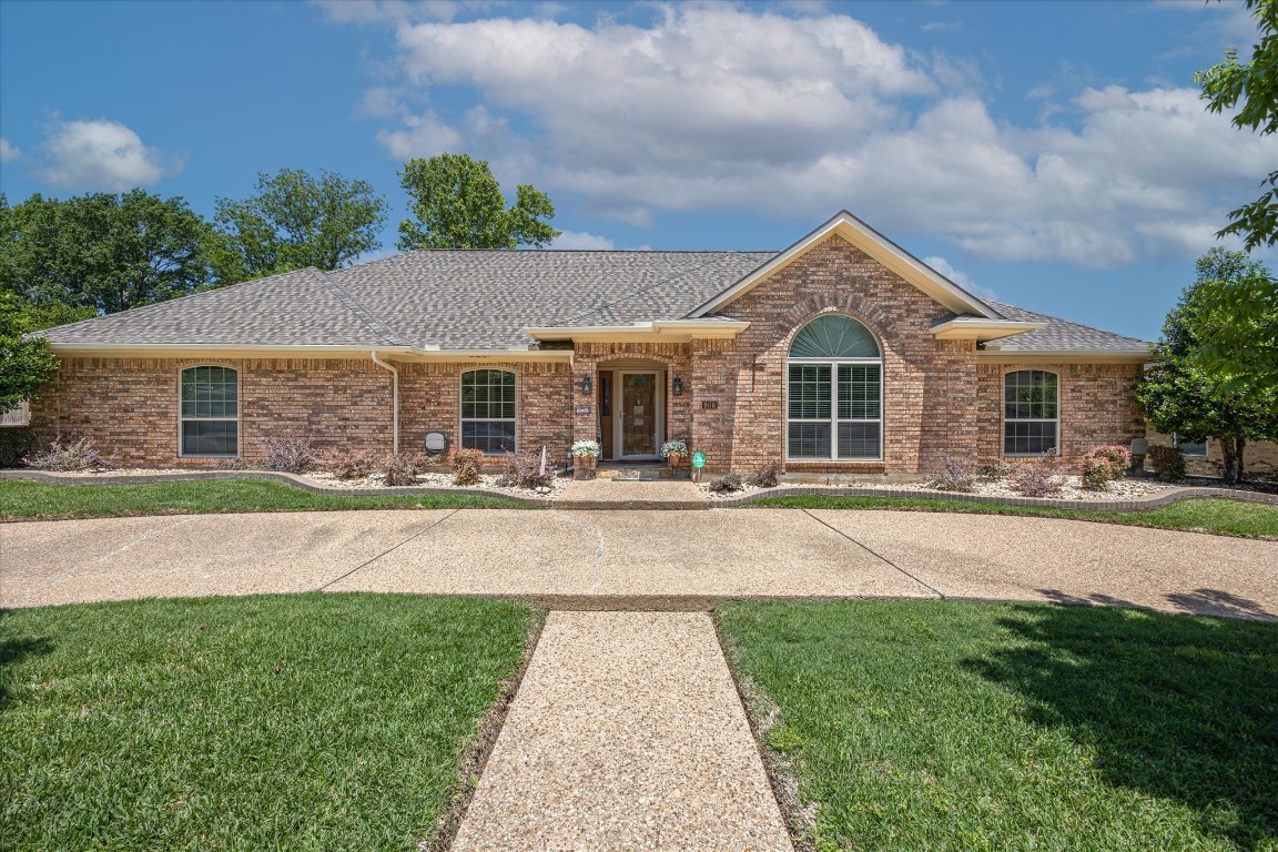 906 Hemphill Drive Cleburne TX 76033