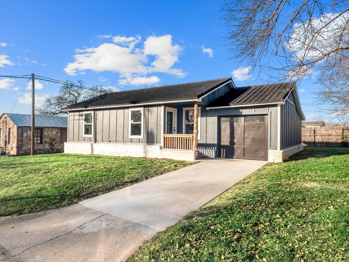 1105 14th Street Bridgeport TX 76426