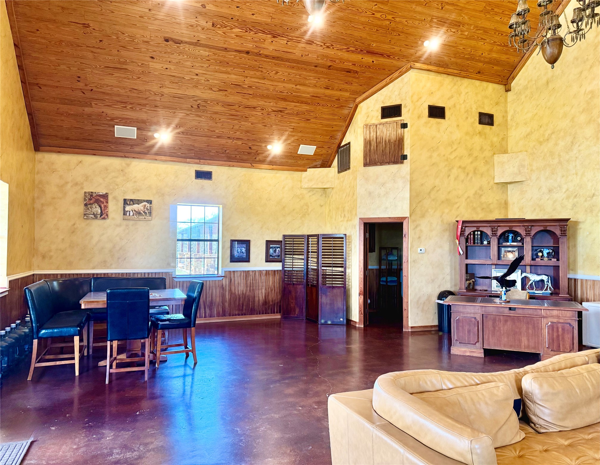 1257 County Road 132 Whitesboro TX 76273