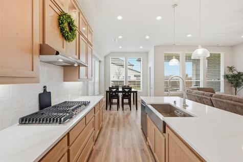 1205 S Roundwash Way Midlothian TX 76065