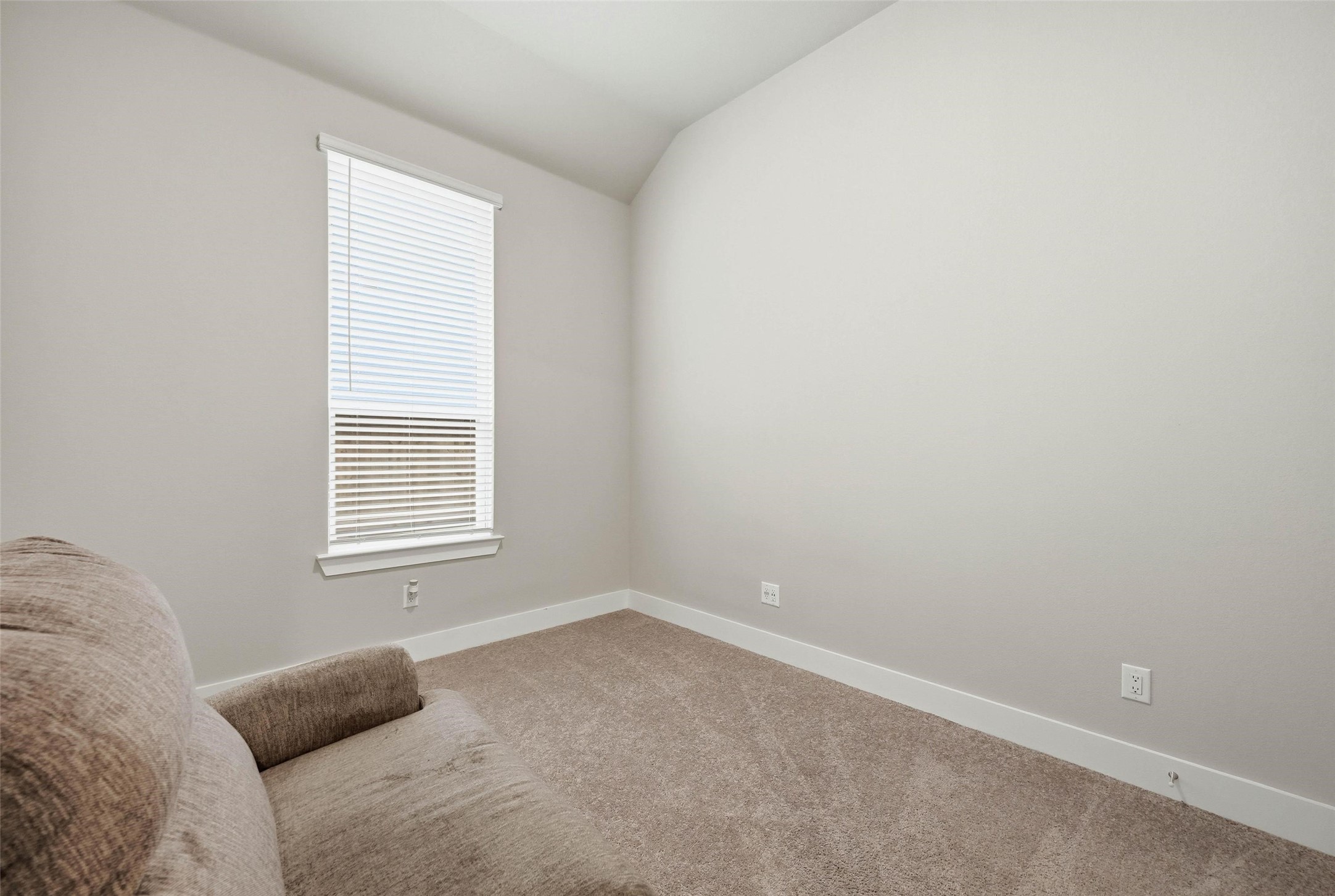 1205 S Roundwash Way Midlothian TX 76065