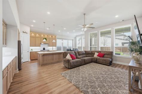 1205 S Roundwash Way Midlothian TX 76065