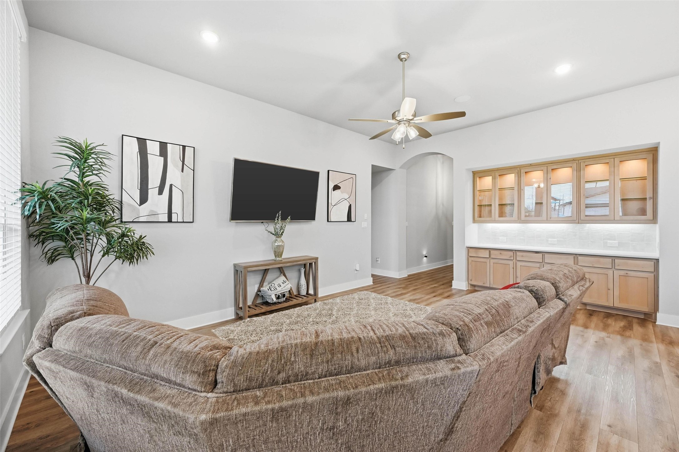 1205 S Roundwash Way Midlothian TX 76065