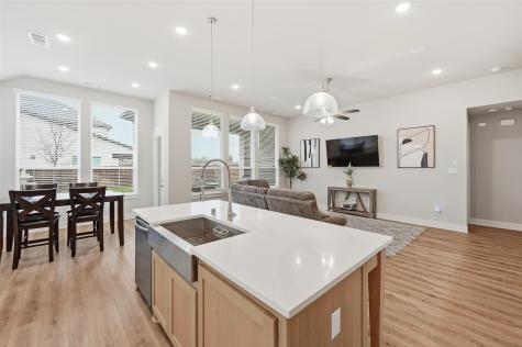 1205 S Roundwash Way Midlothian TX 76065