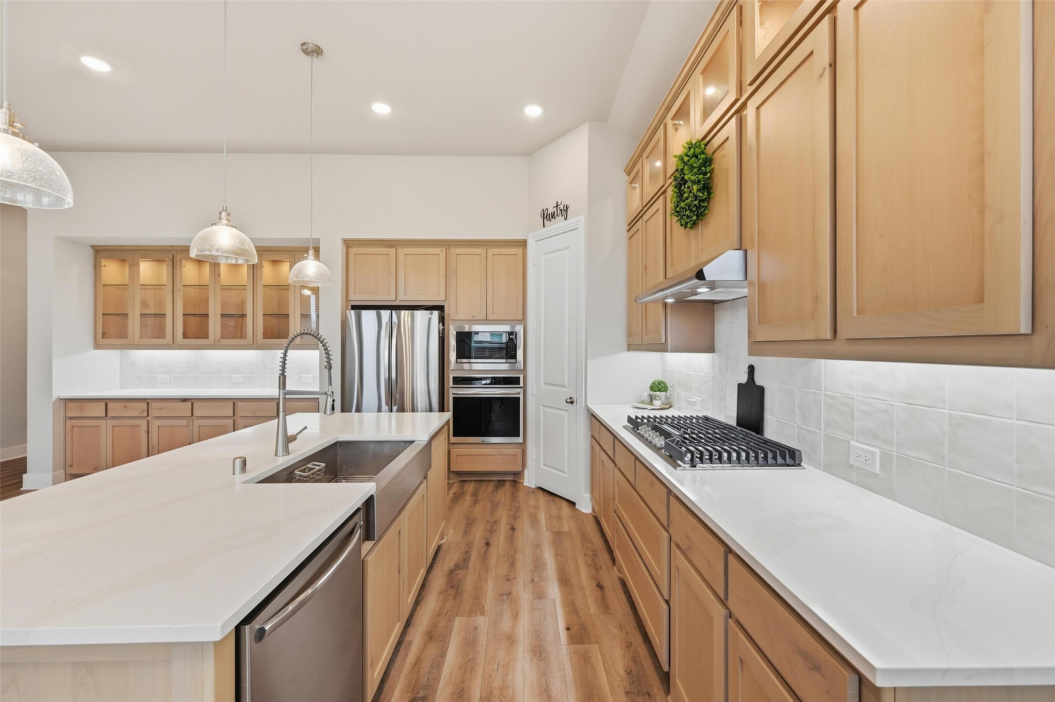 1205 S Roundwash Way Midlothian TX 76065
