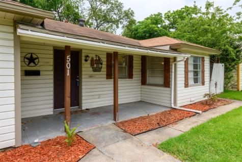 501 Chickasaw Trace Grand Prairie TX 75051