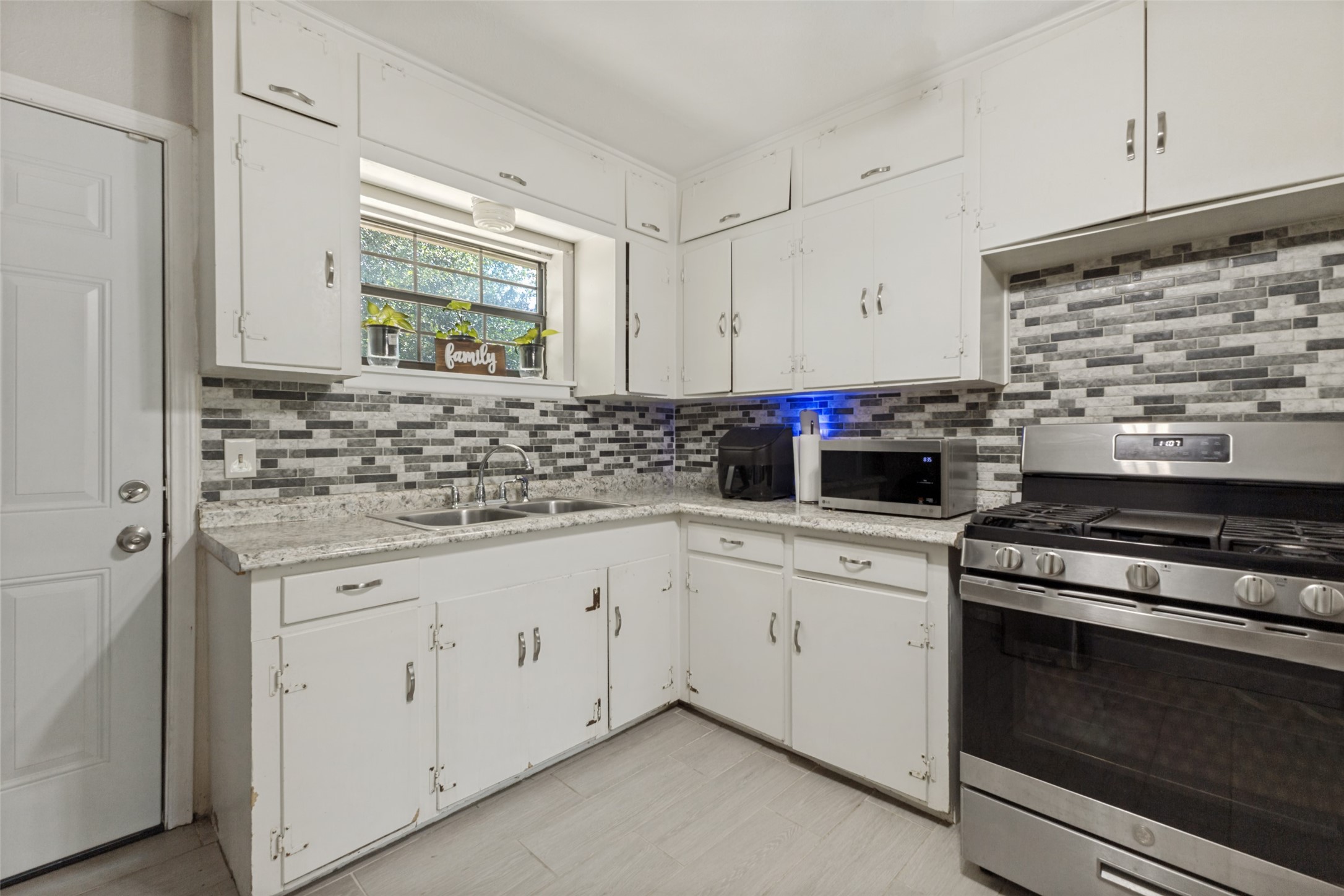 211 Brazos Street Garland TX 75041