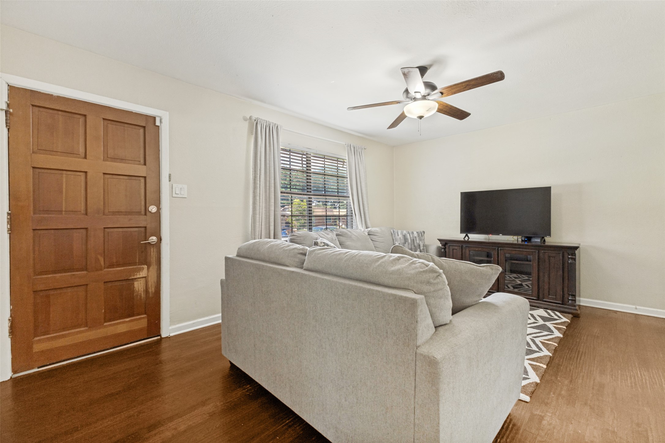 211 Brazos Street Garland TX 75041