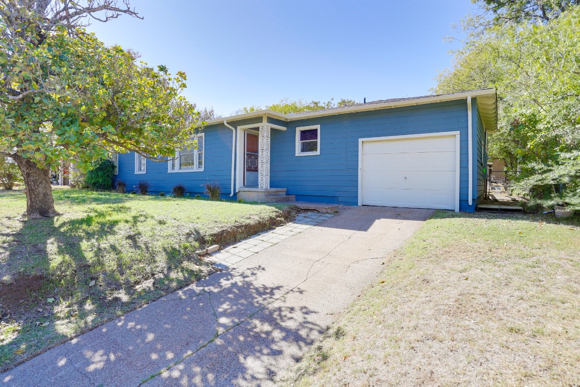 309 Harmon Street Weatherford TX 76086