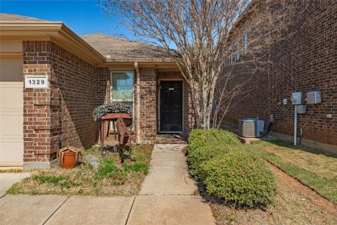 1329 Briarwood Drive Azle TX 76020