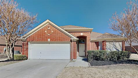 2524 Fairway View Drive Burleson TX 76028