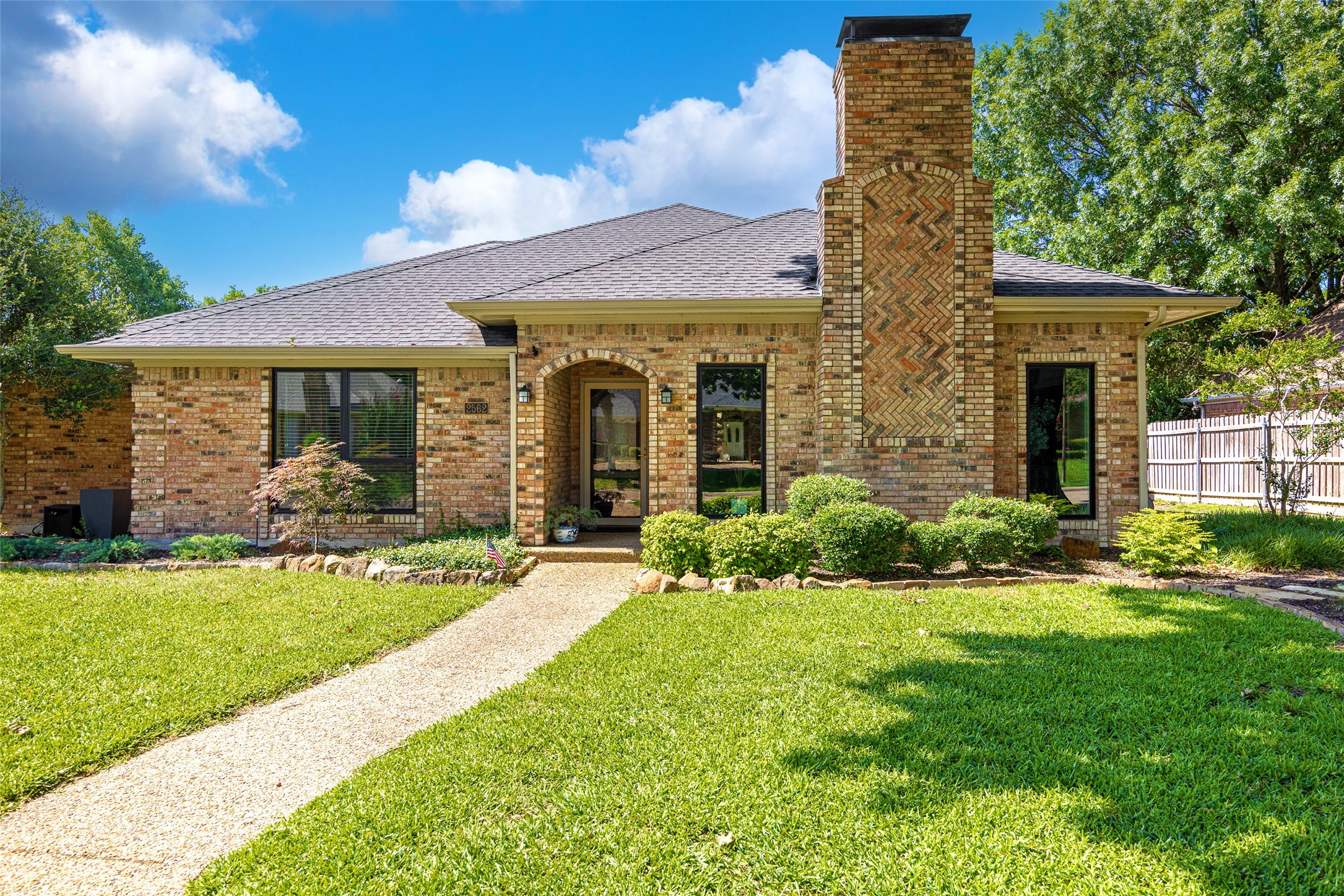 2562 Primrose Drive Richardson TX 75082