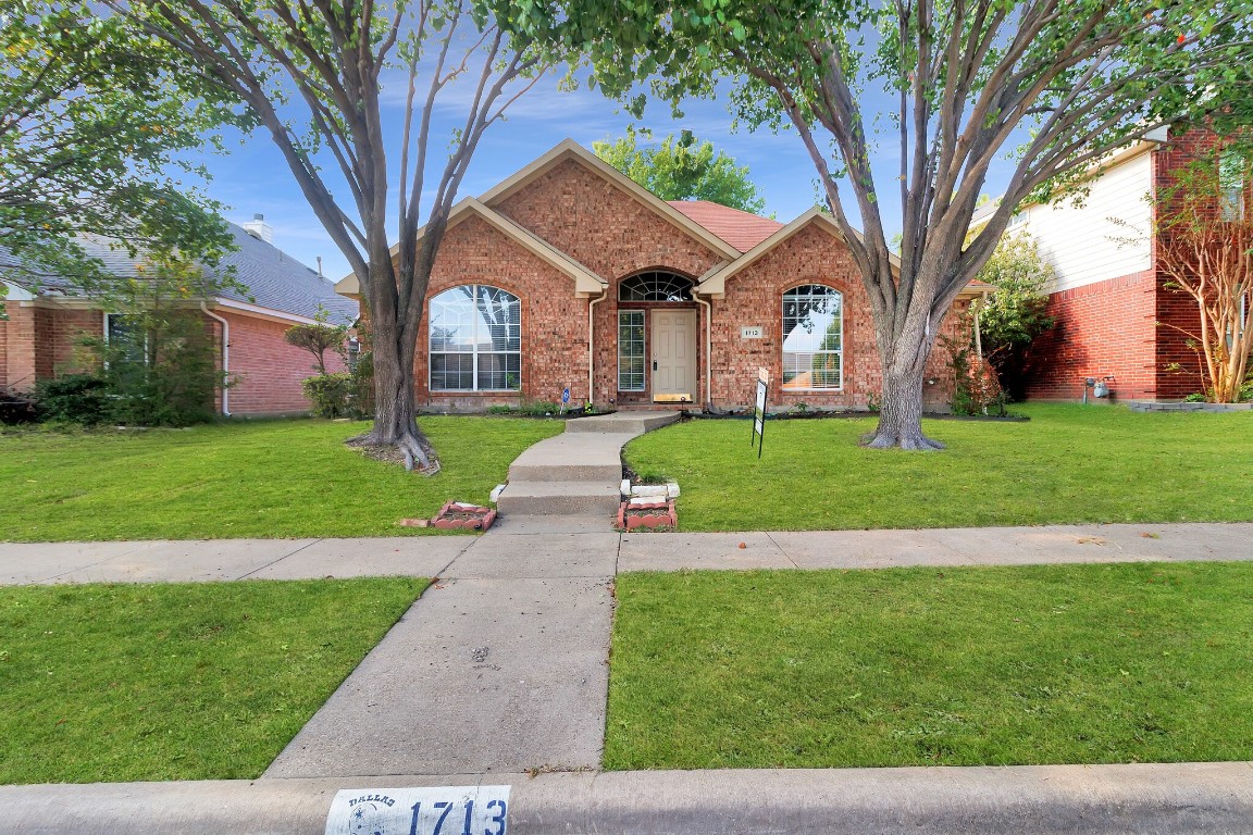 1713 Mapleleaf Drive Garland TX 75040