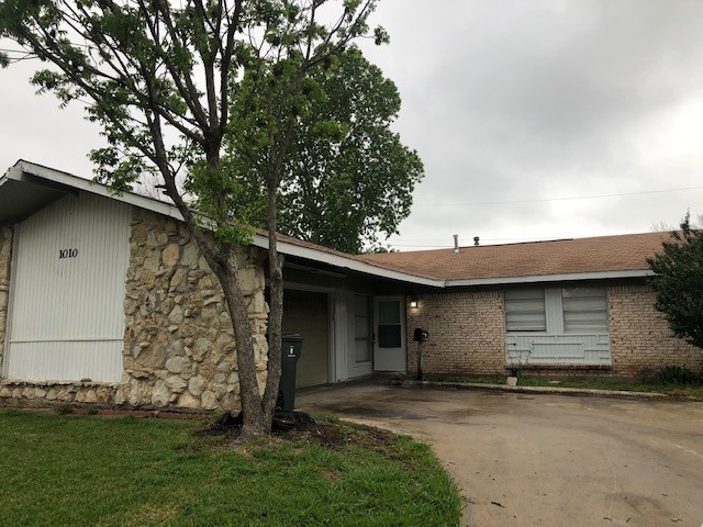 1010 Lawson Drive Garland TX 75042