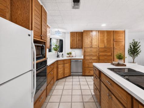 310 Navajo Trail Gainesville TX 76240