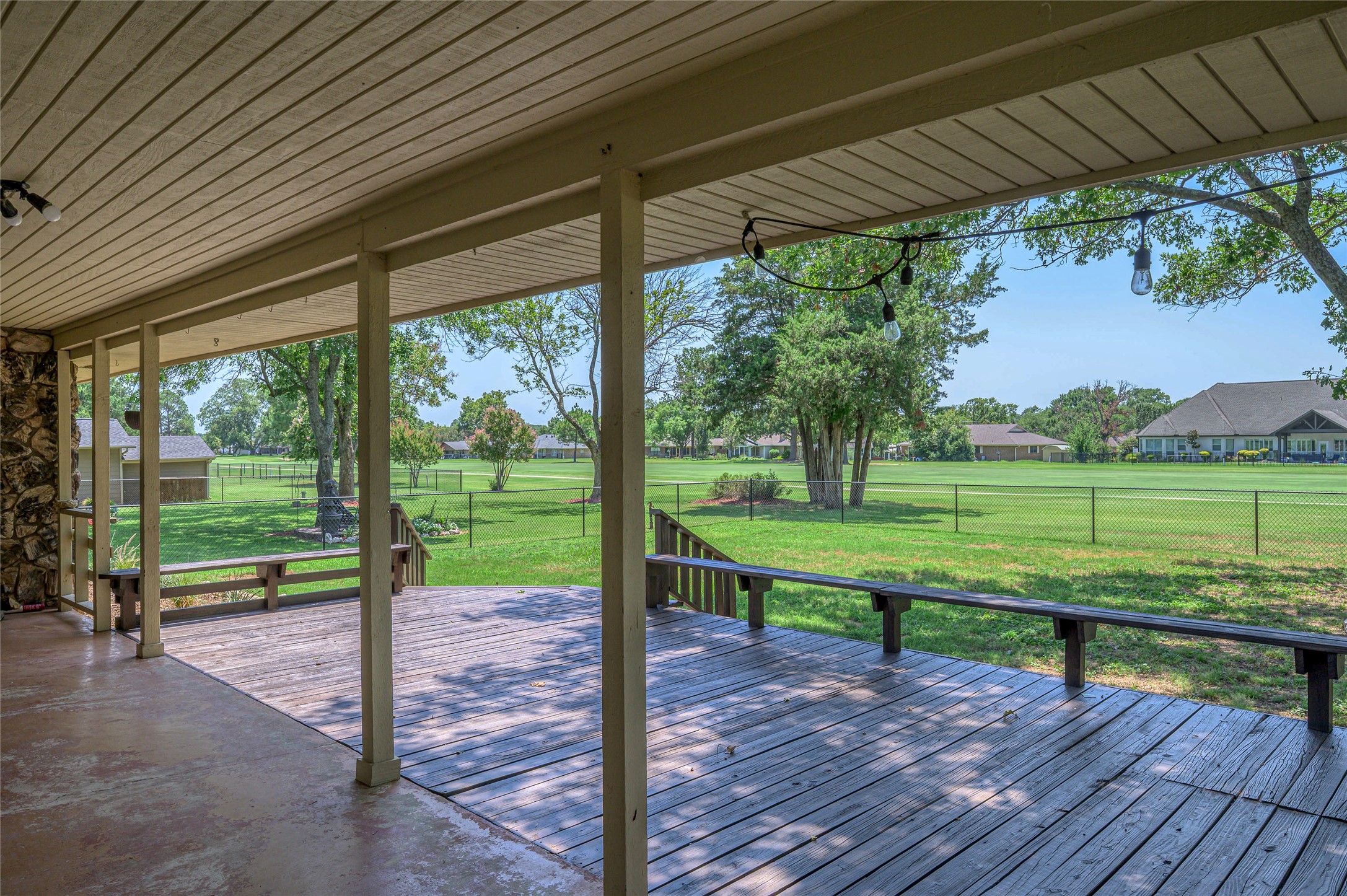 310 Navajo Trail Gainesville TX 76240
