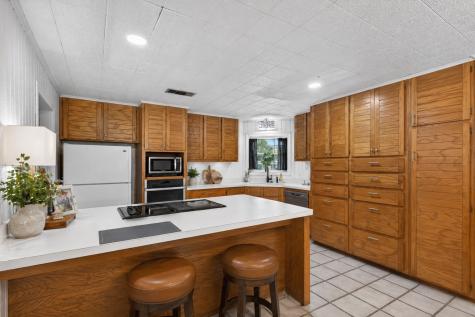 310 Navajo Trail Gainesville TX 76240