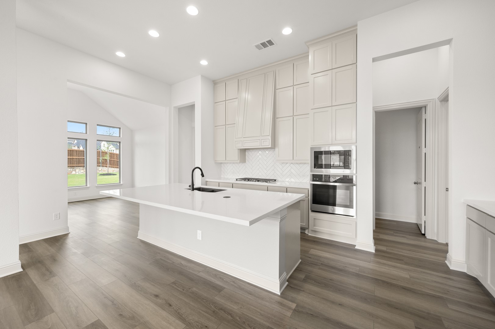 3043 Farmhouse Drive Midlothian TX 76065